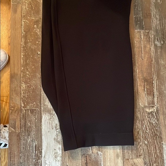 Lululemon On The Fly Pant size 2 - Picture 5 of 7